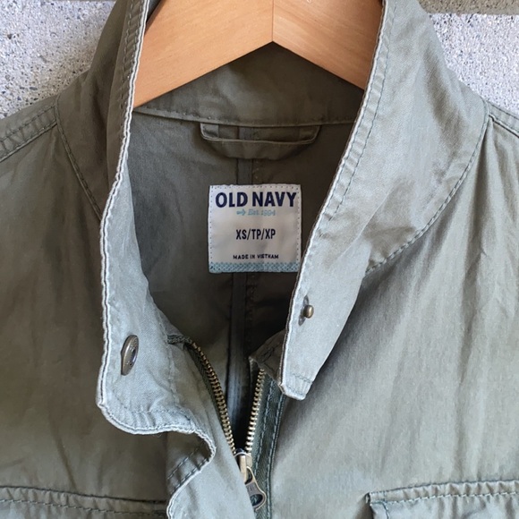 Old Navy Utility Style Jacket - Picture 4 of 9